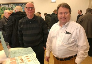 Jan Olsson och Johnny Pernerfors, till höger, var inblandad i utställningen